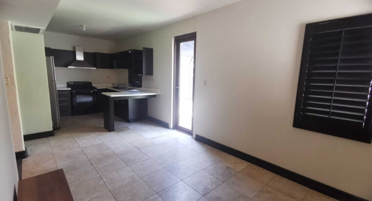 Se RENTA casa en BALBOA RESIDENCIAL, Mexicali, BC